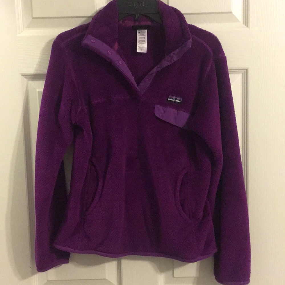 Small Patagonia Women’s pullover fleece